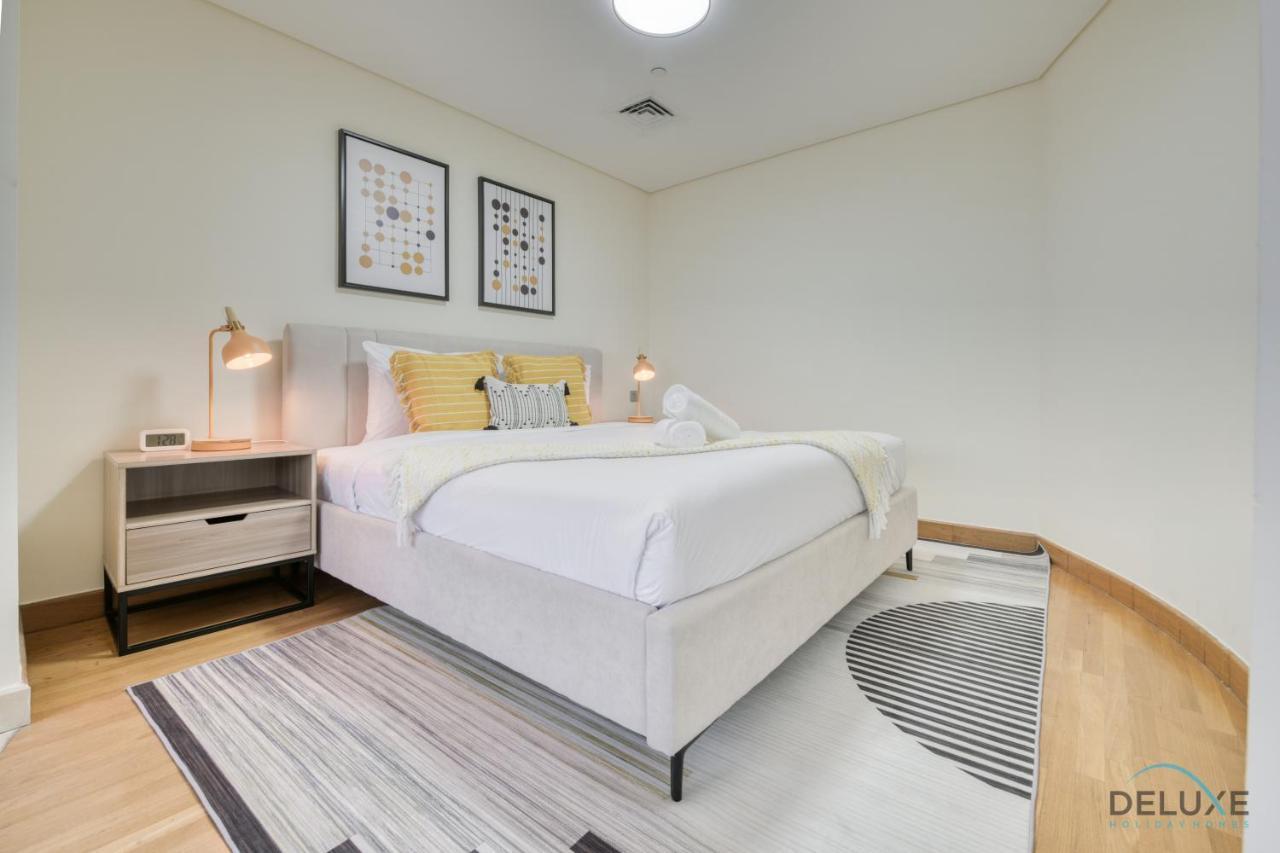 Price Cozy Near To Metro & Prime Location By Deluxe Homes Apartment *