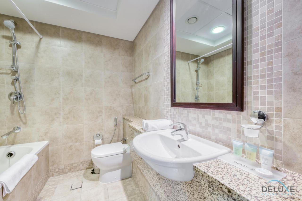 Price Cozy Near To Metro & Prime Location By Deluxe Homes Apartment
