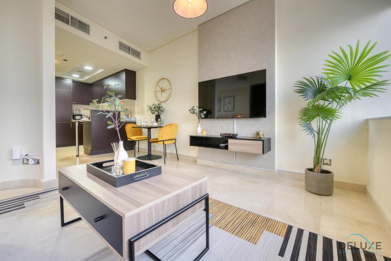 Price Cozy Near To Metro & Prime Location By Deluxe Homes Apartment Dubai